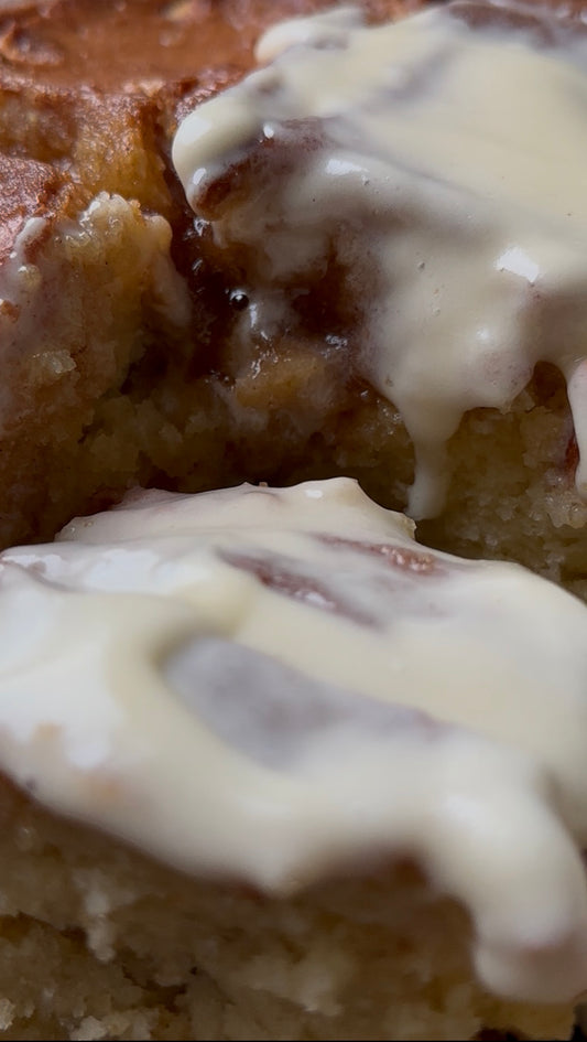 Banana Cinnamon Roll Cake
